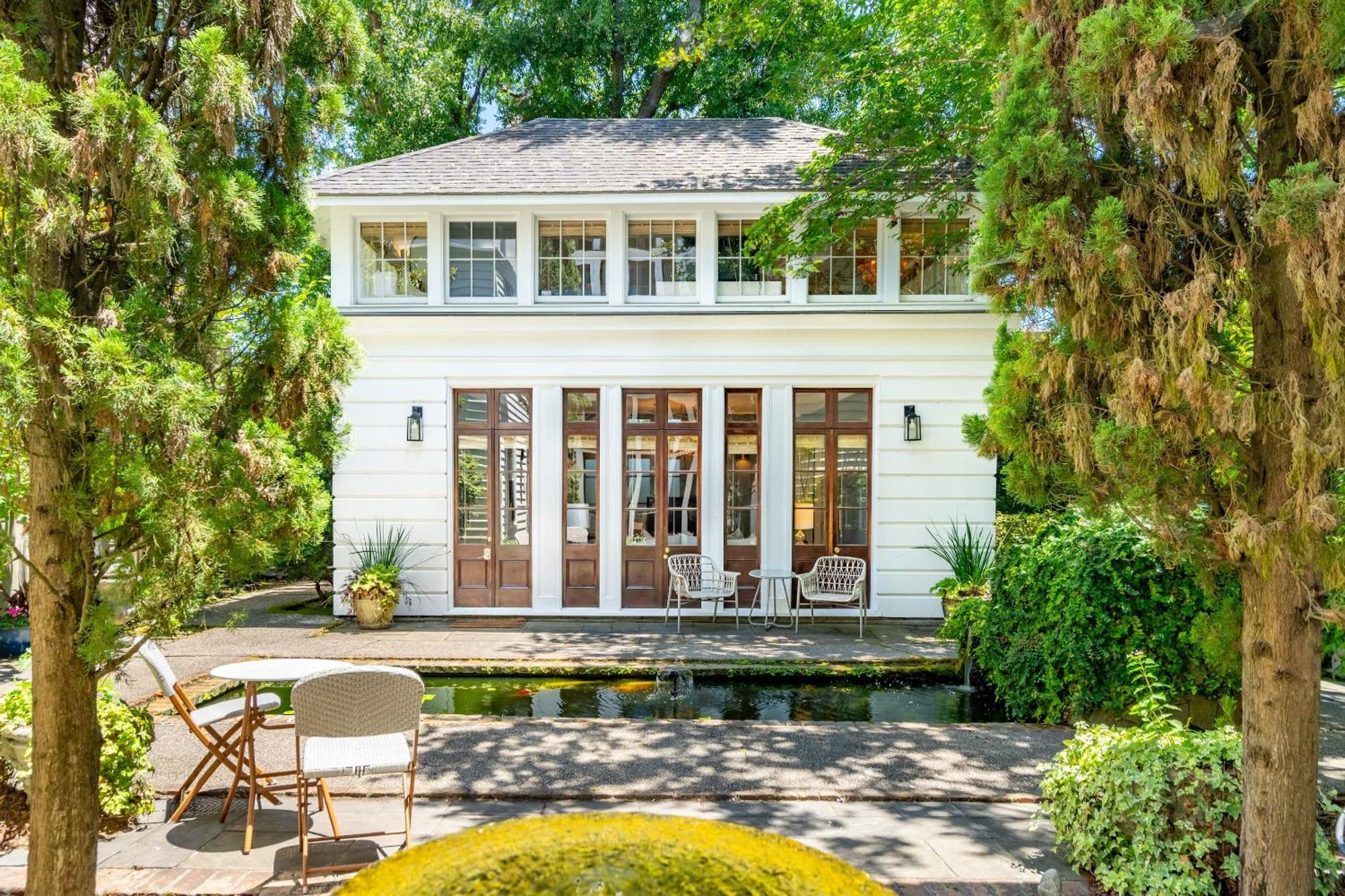 Serene Cottage With Beautiful Garden And Heated Pool Charleston Exterior photo